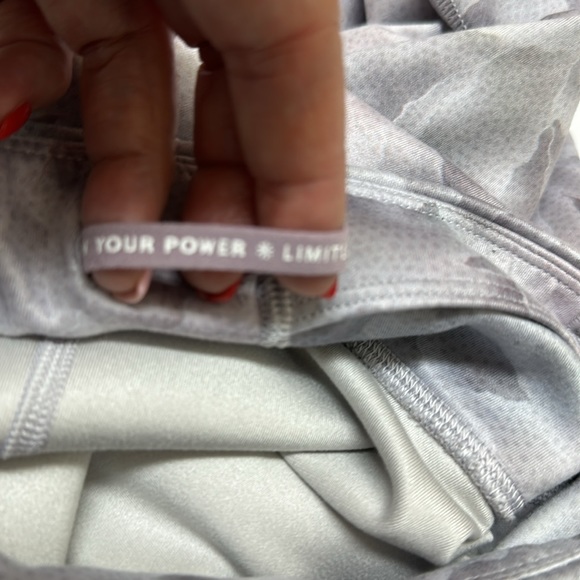 LIKE NEW! Athleta Girl High Rise Printed Chit Chat Tight - Picture 8 of 12